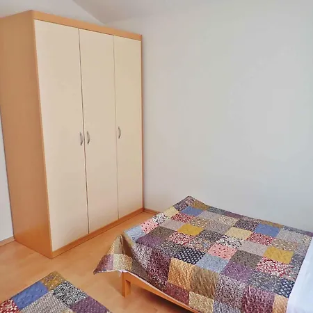 Lägenhet In Starigrad-paklenica 50111