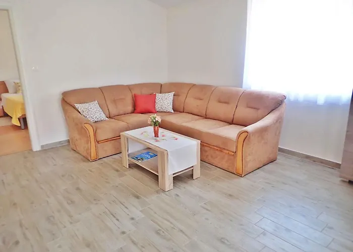 Apartman In Starigrad-paklenica 50111 Starigrad Paklenica