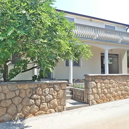 In Starigrad-paklenica 50111 Appartement *
