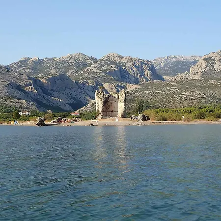 In Starigrad-paklenica 50111 * Starigrad Paklenica