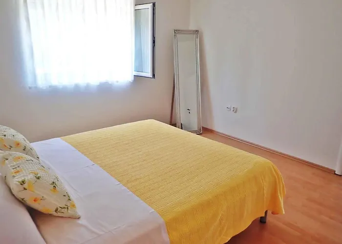 Apartment In Starigrad-paklenica 50111 Starigrad Paklenica